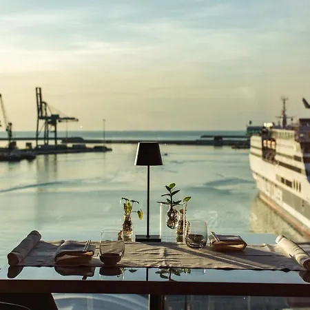 Seeport Hotel Ancône