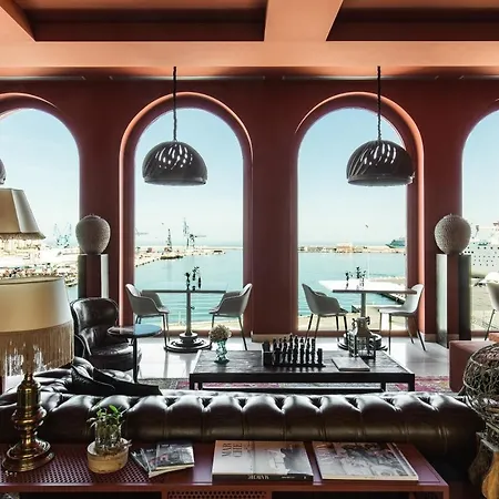 Seeport Hotel 4*